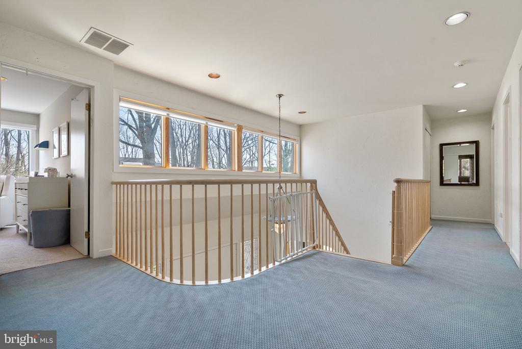 24 YORKSHIRE DRIVE