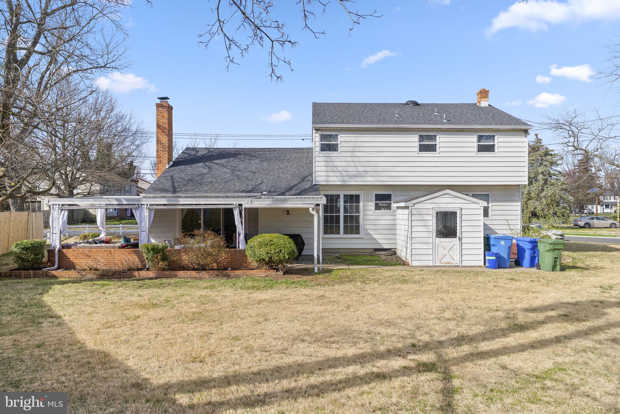 138 KNOLLWOOD DRIVE