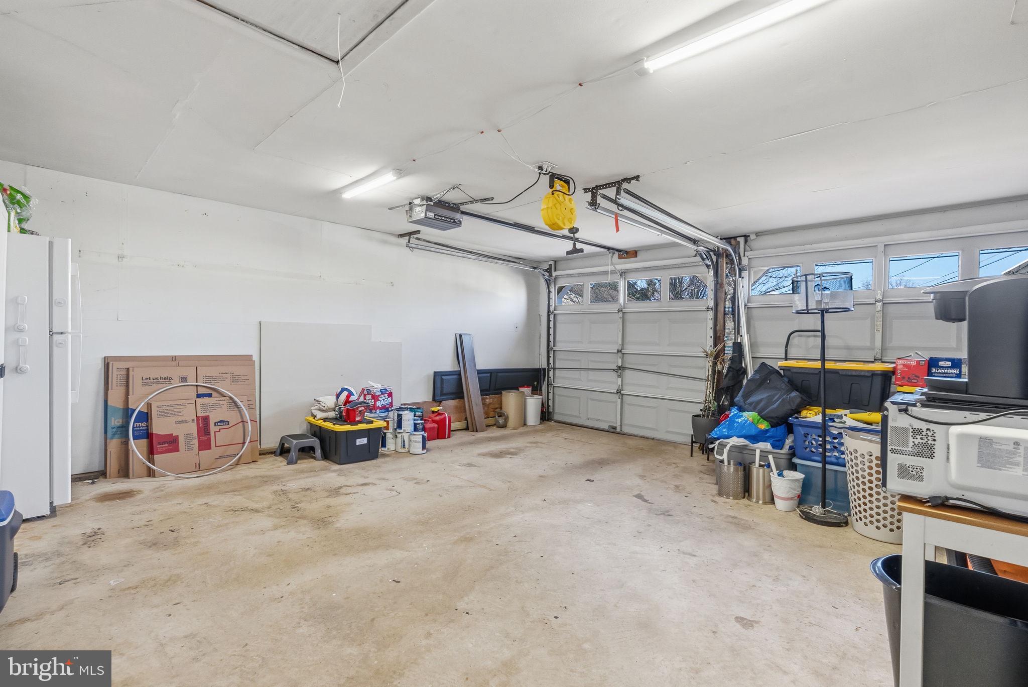138 KNOLLWOOD DRIVE