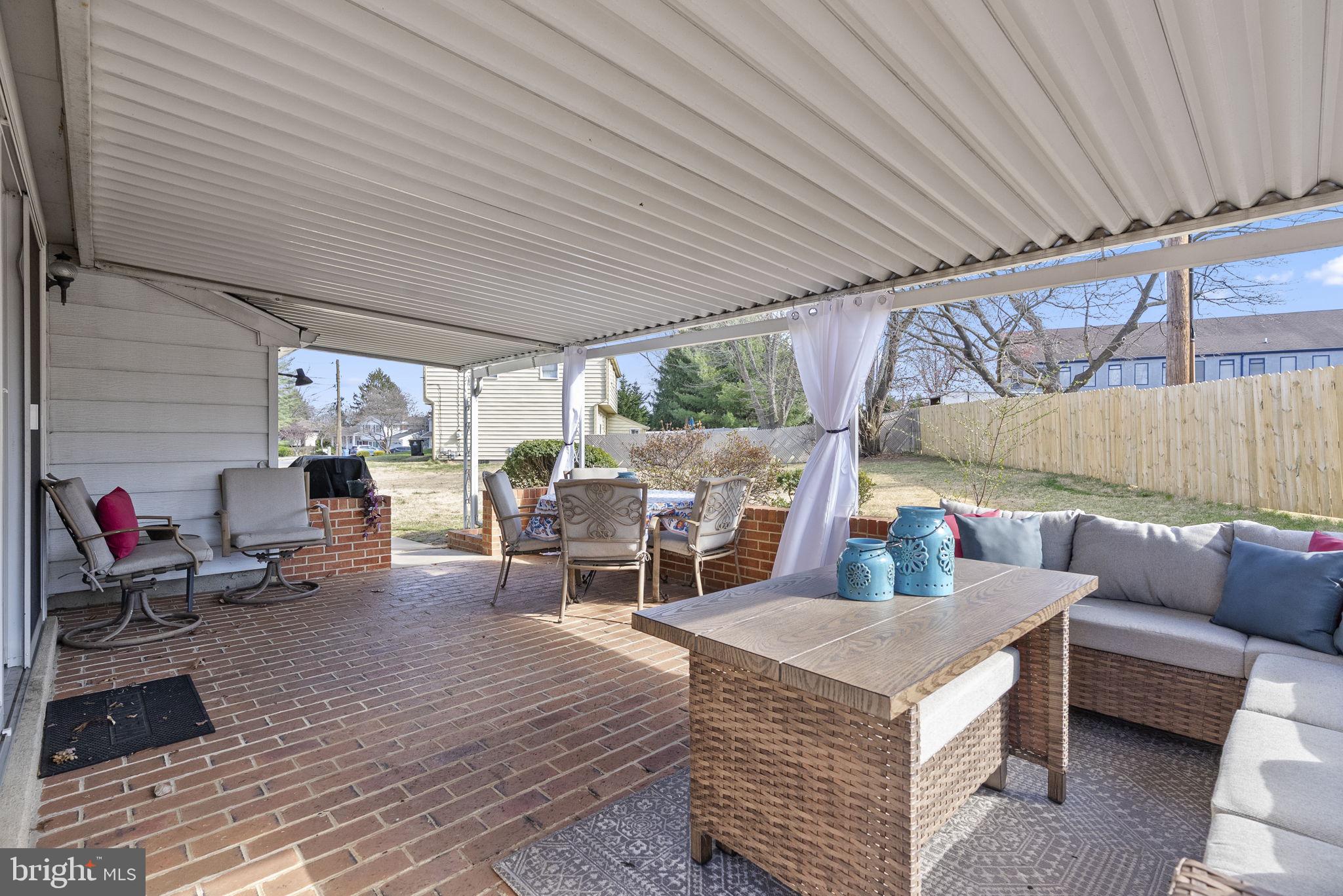 138 KNOLLWOOD DRIVE