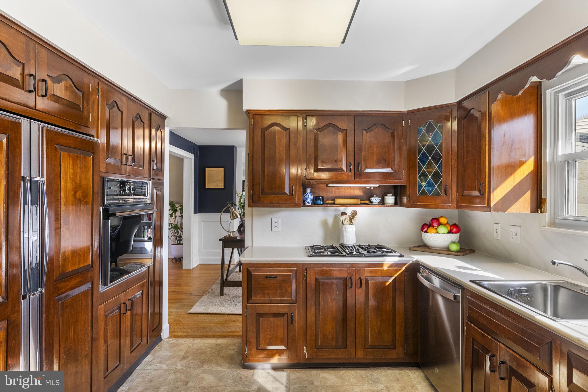 138 KNOLLWOOD DRIVE