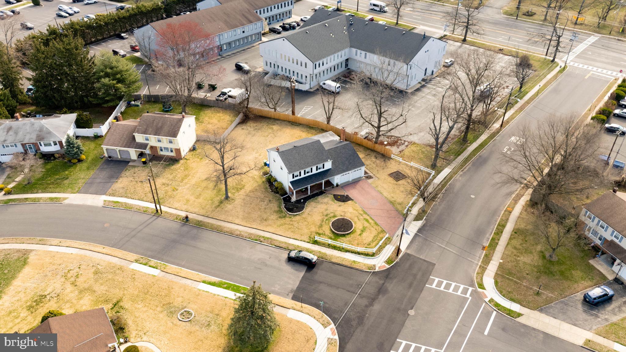 138 KNOLLWOOD DRIVE