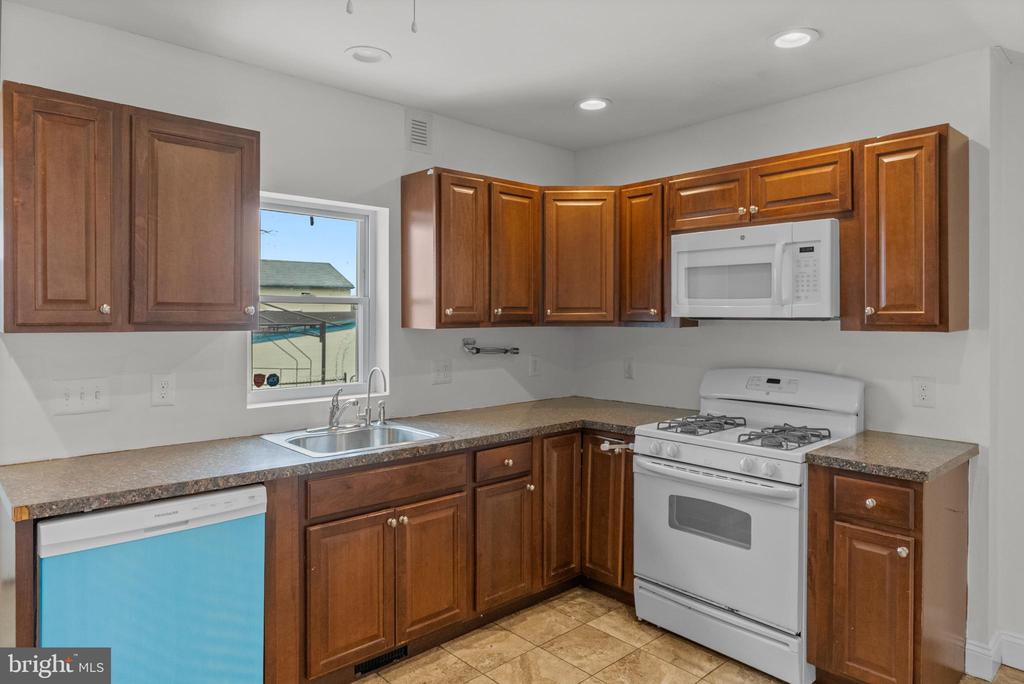 207 NEW JERSEY ROAD