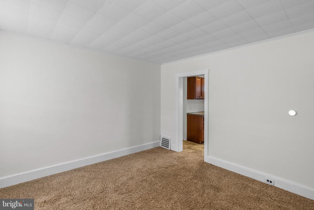 207 NEW JERSEY ROAD