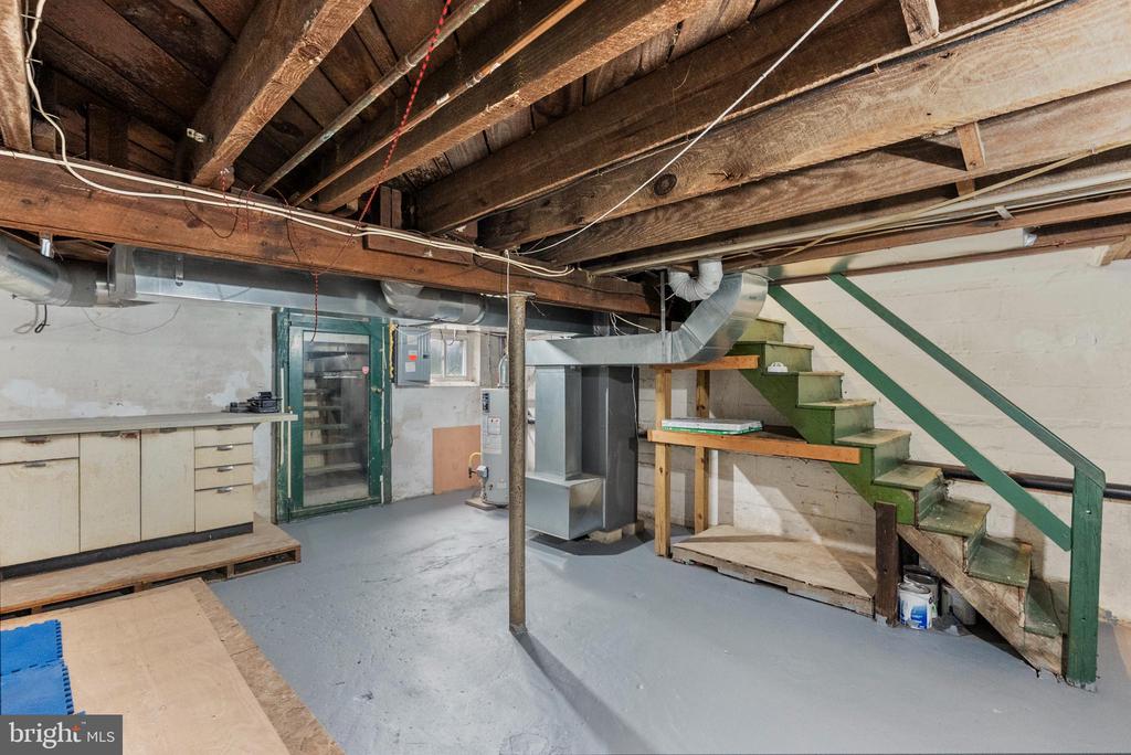 207 NEW JERSEY ROAD