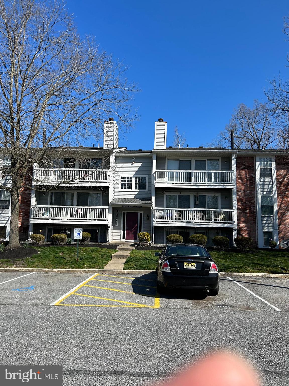 115 KENWOOD DRIVE