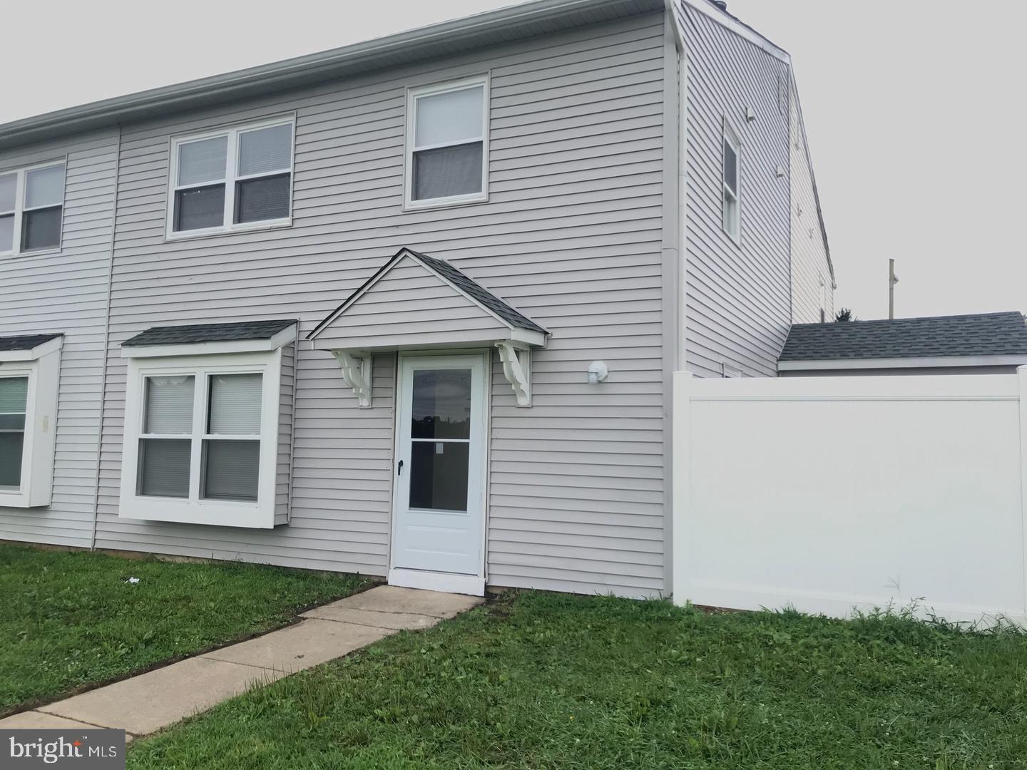 14 LINDEN COURT