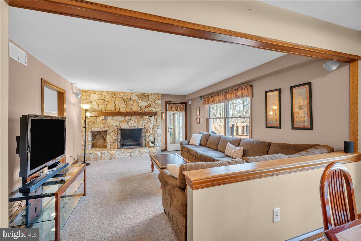 6 EDELWEISS LANE