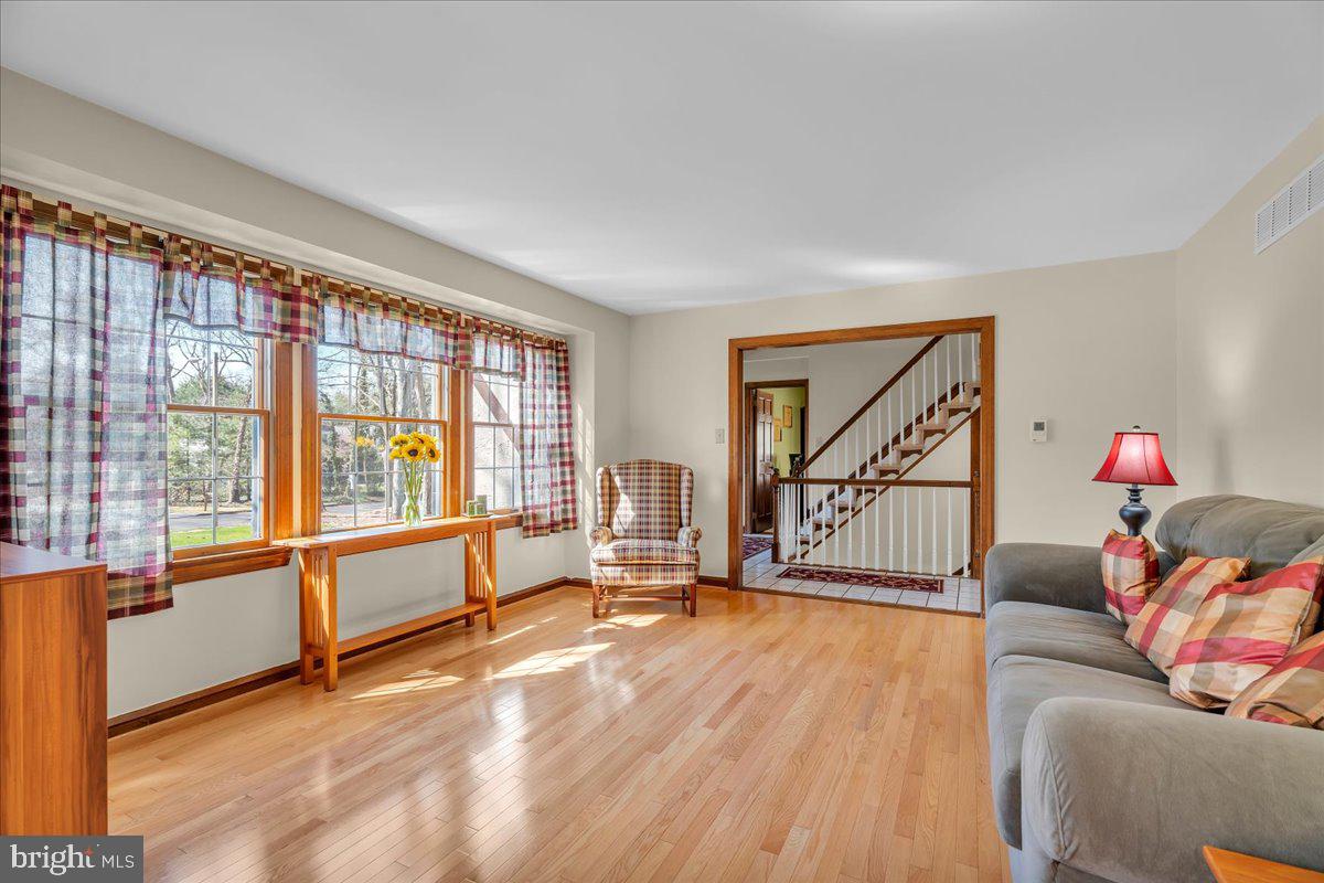 6 EDELWEISS LANE