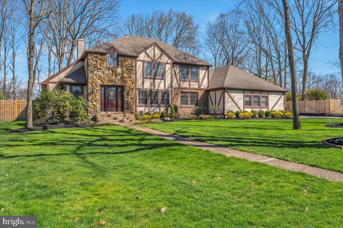 6 EDELWEISS LANE