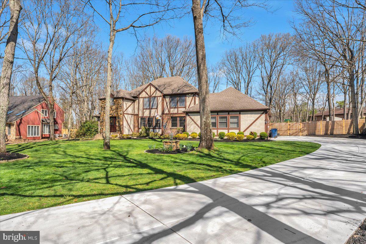 6 EDELWEISS LANE