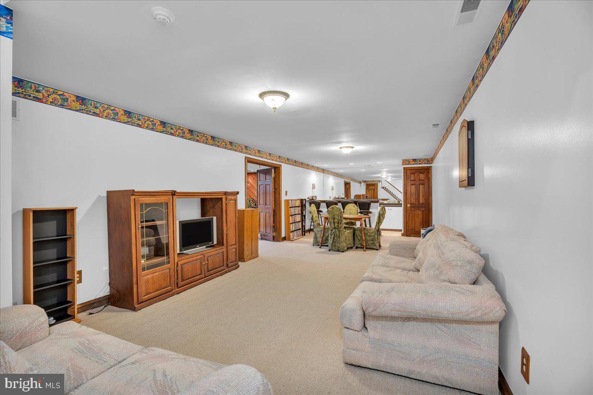 6 EDELWEISS LANE