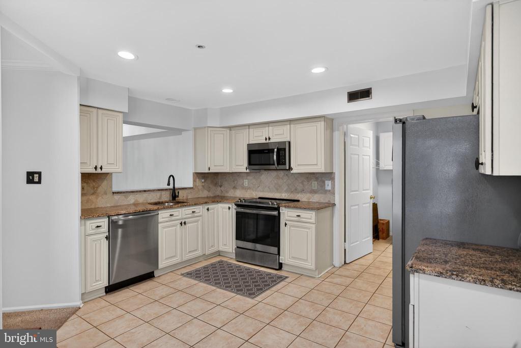 324 TUVIRA LANE