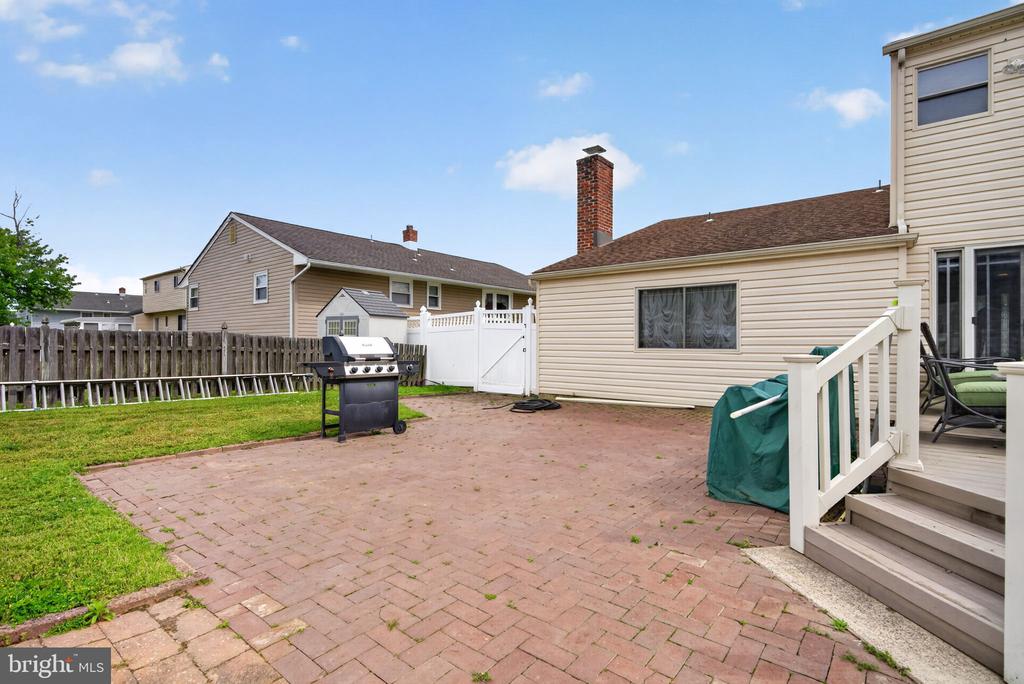 24 MILLBRIDGE ROAD