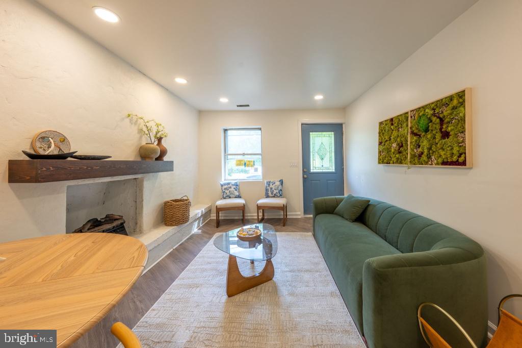 171 SILVER LAKE DRIVE