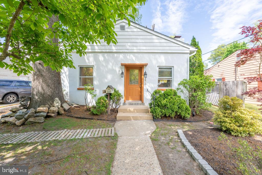 171 SILVER LAKE DRIVE
