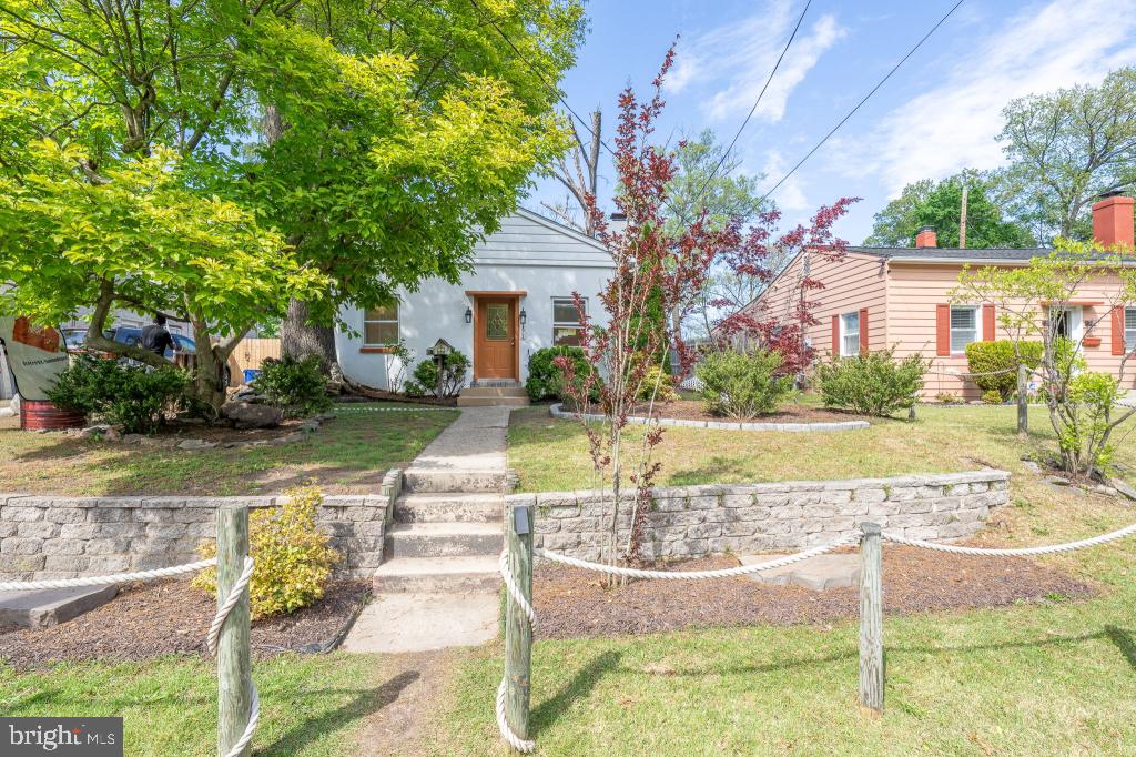 171 SILVER LAKE DRIVE