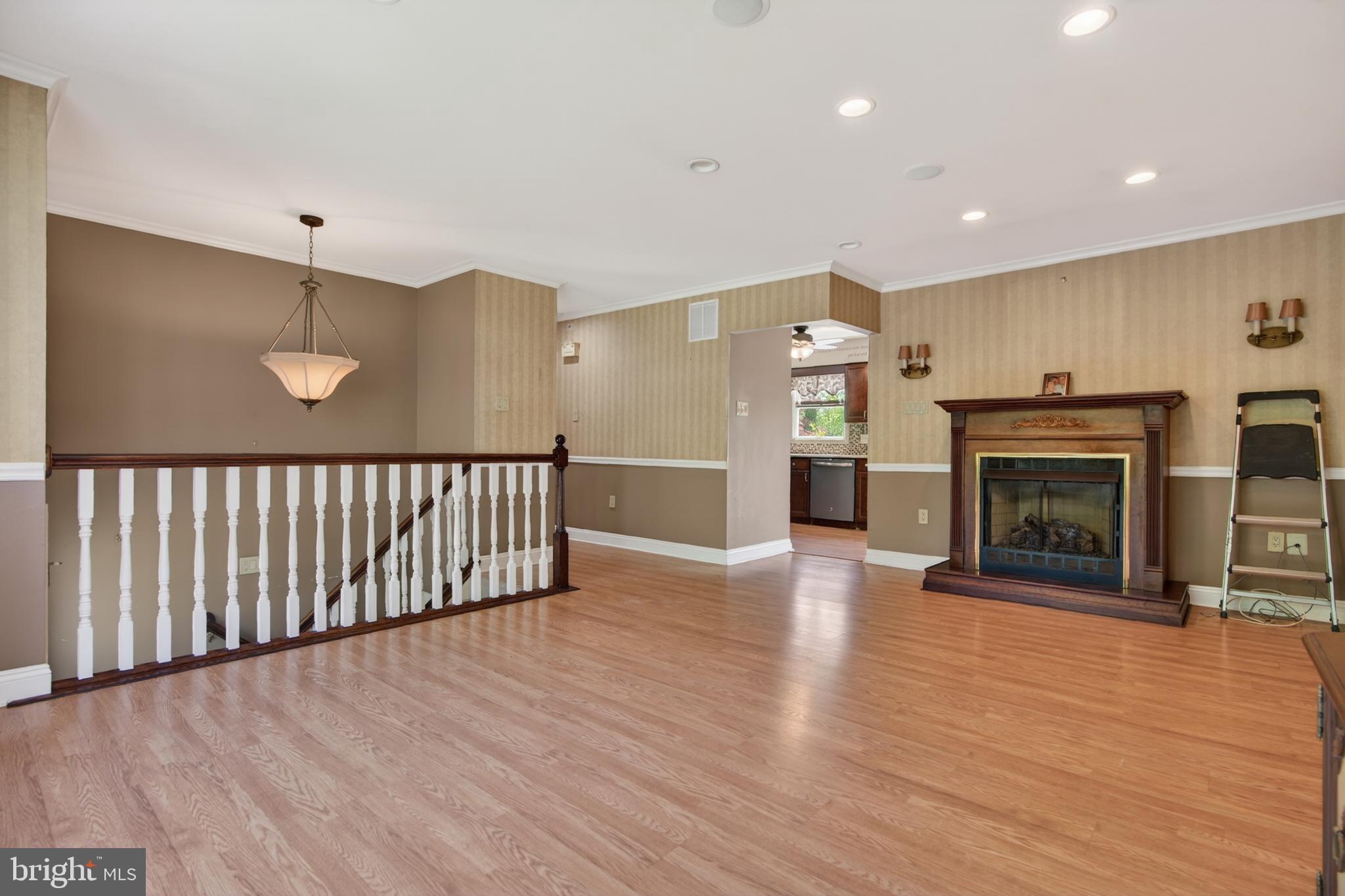 29 CLARK DRIVE