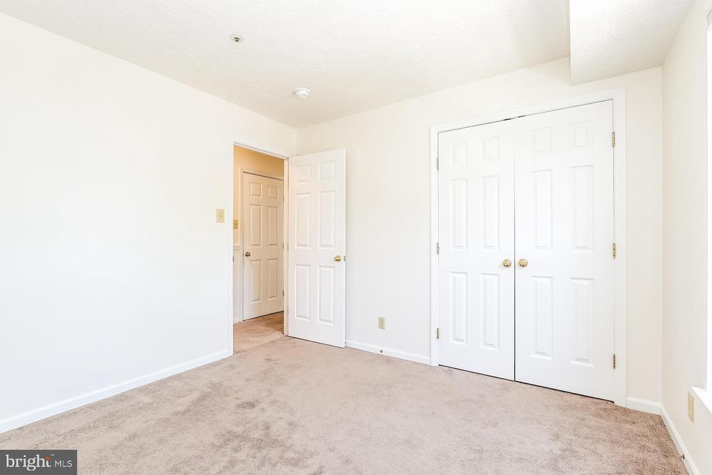 17 KENWOOD DRIVE
