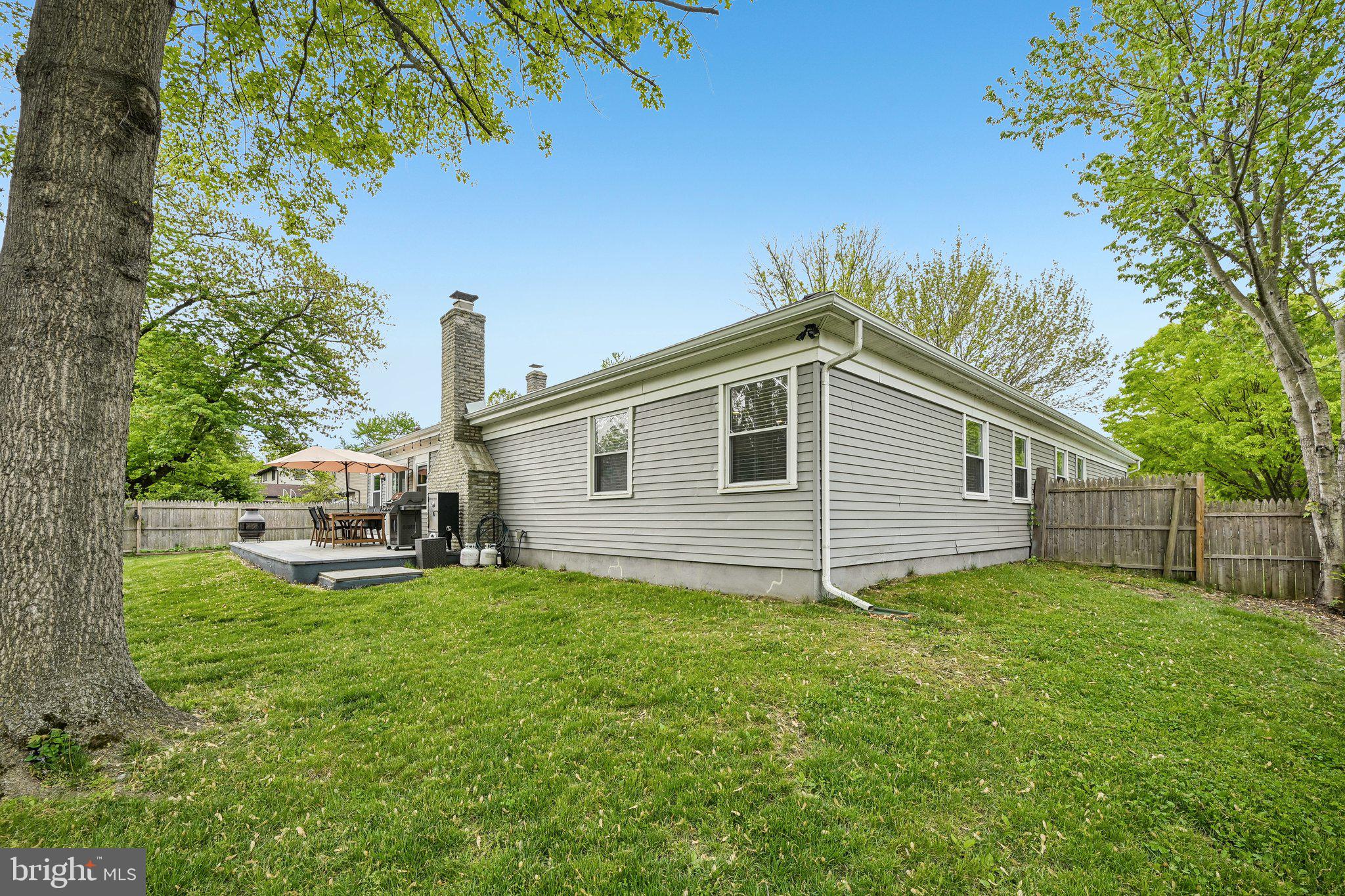 1669 BLUE JAY LANE