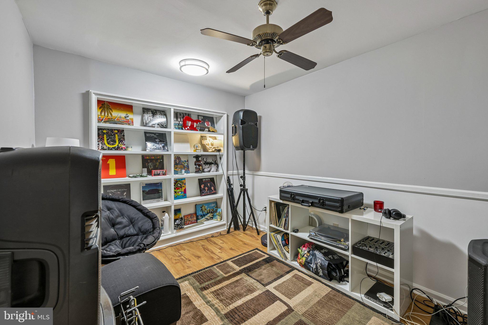 1669 BLUE JAY LANE