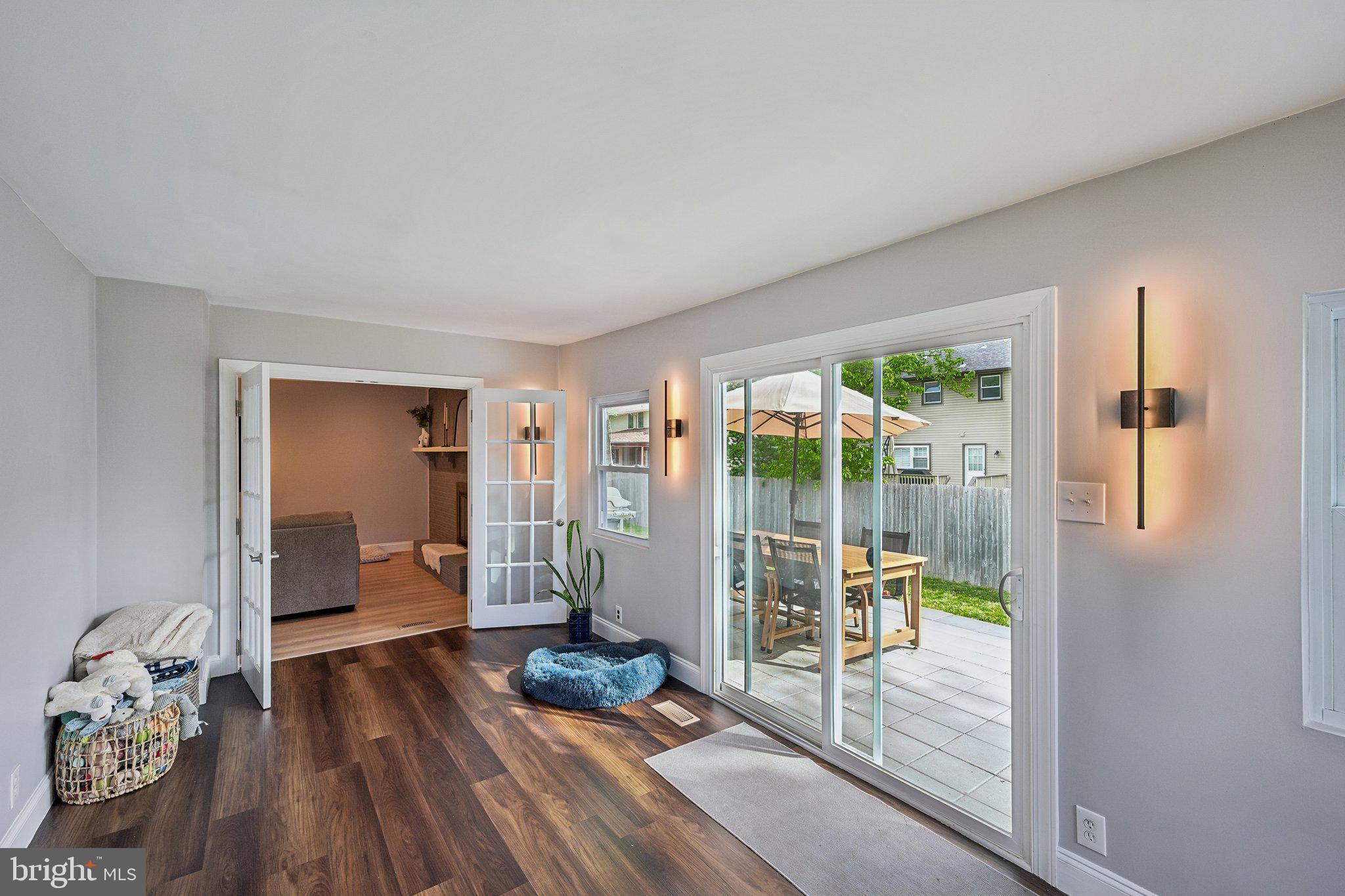 1669 BLUE JAY LANE