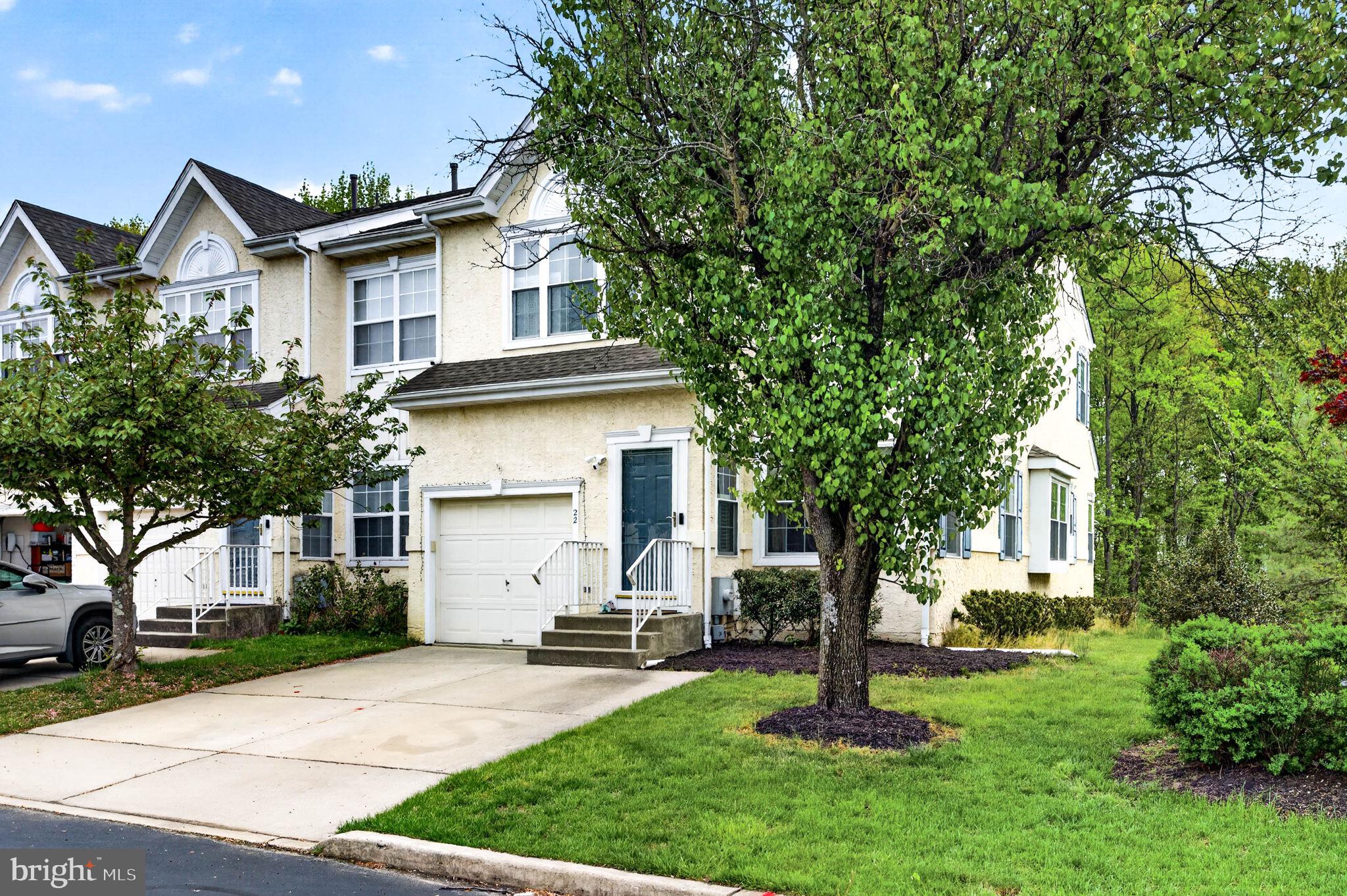 22 VERSAILLES BOULEVARD