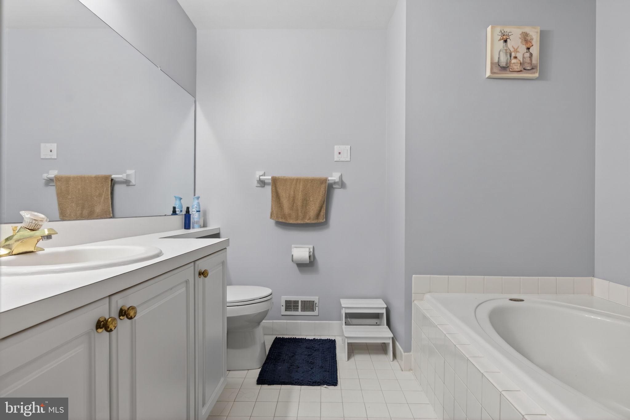 22 VERSAILLES BOULEVARD