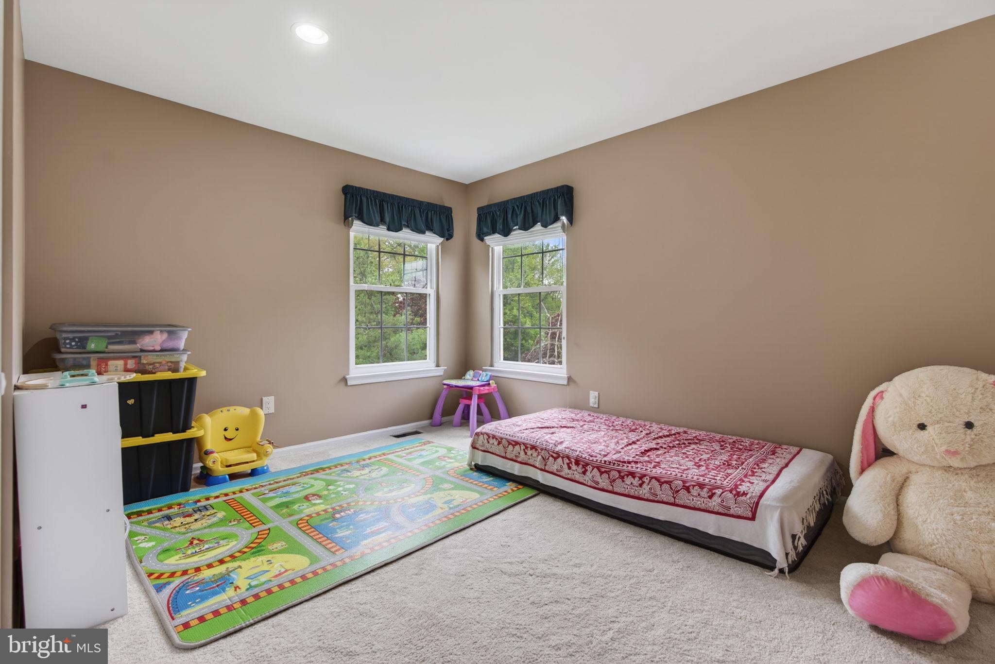 22 VERSAILLES BOULEVARD