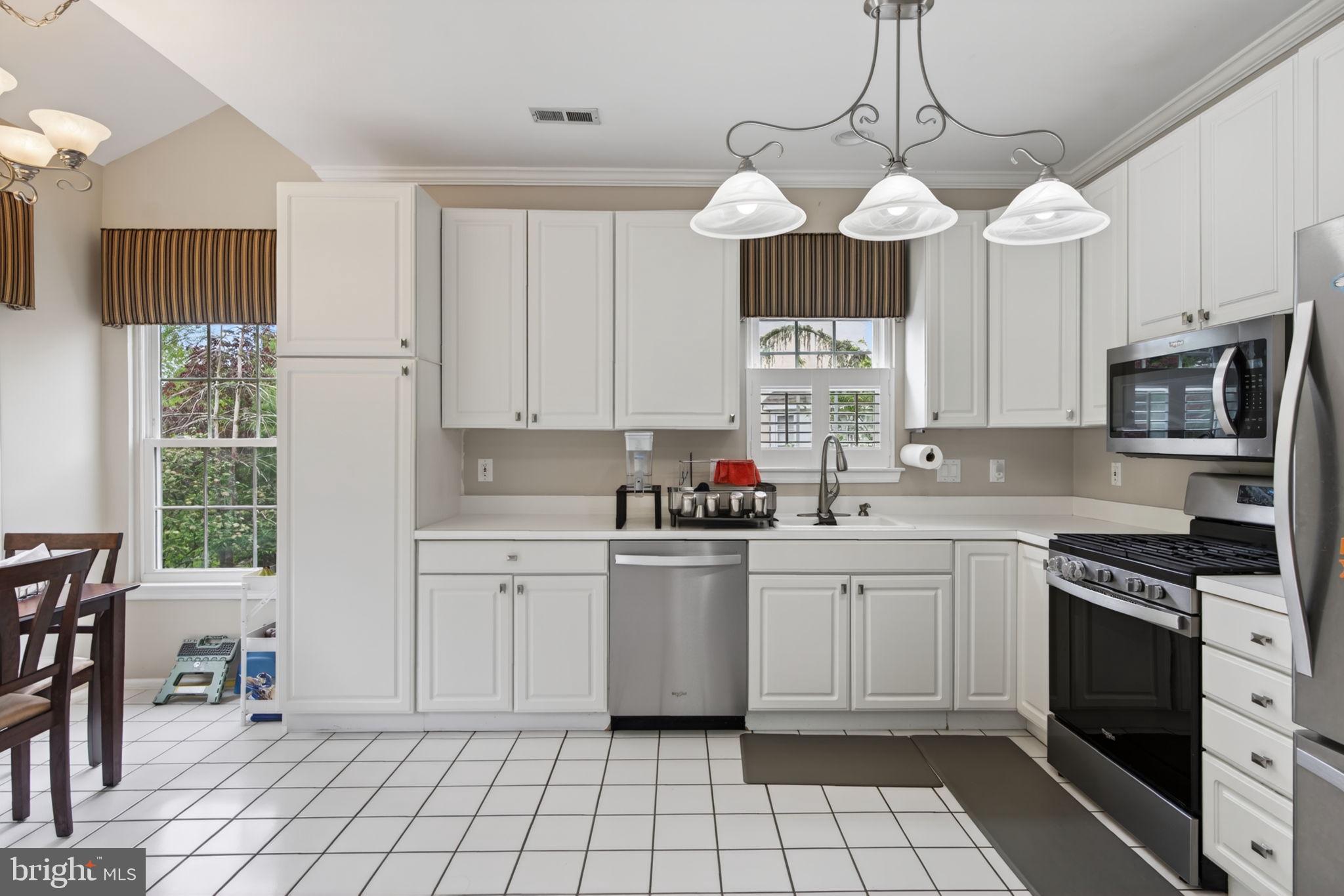 22 VERSAILLES BOULEVARD