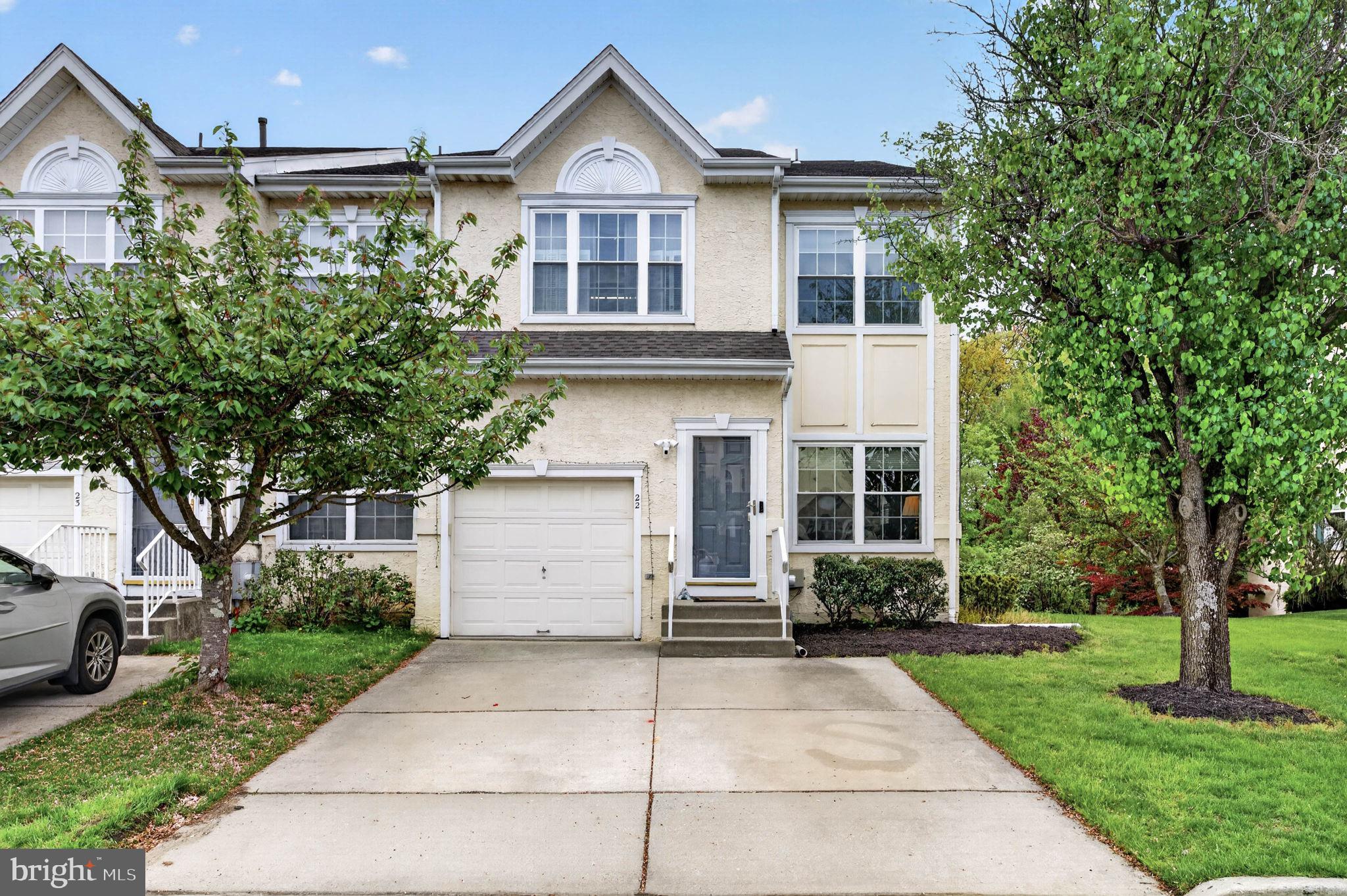 22 VERSAILLES BOULEVARD