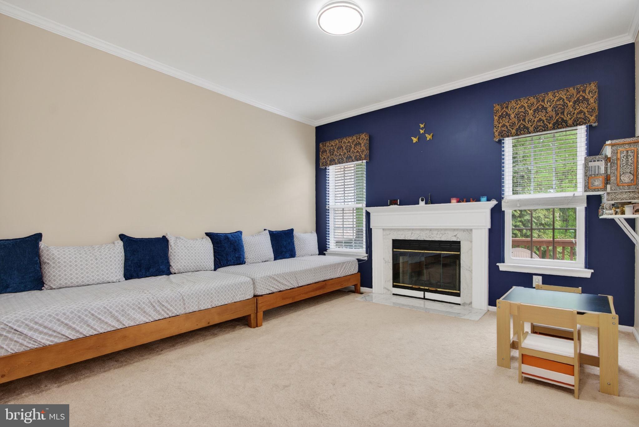 22 VERSAILLES BOULEVARD