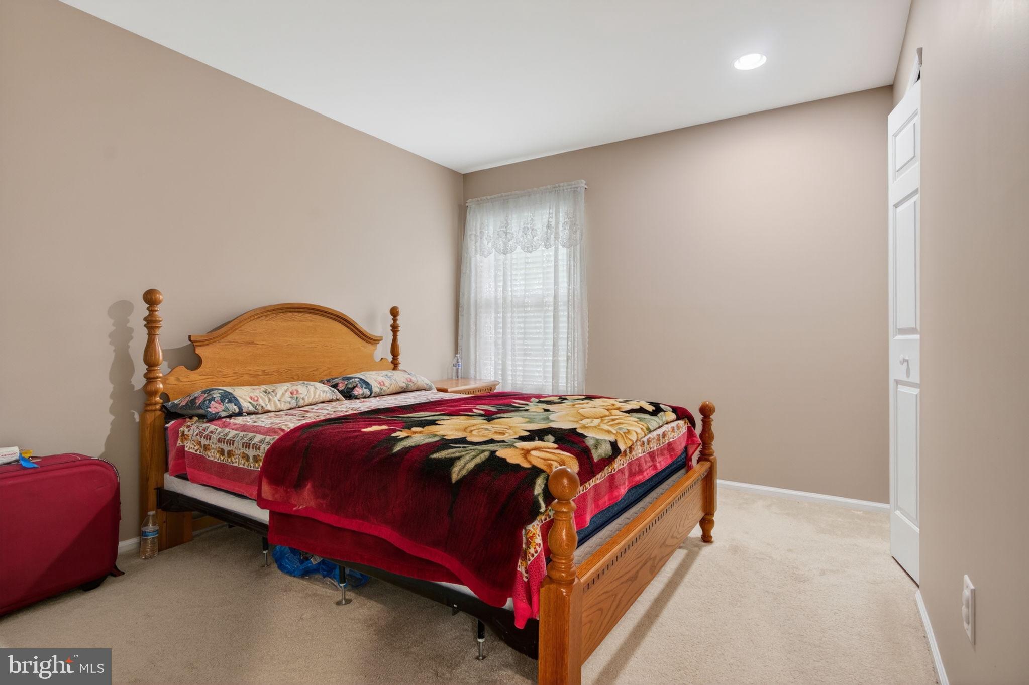 22 VERSAILLES BOULEVARD