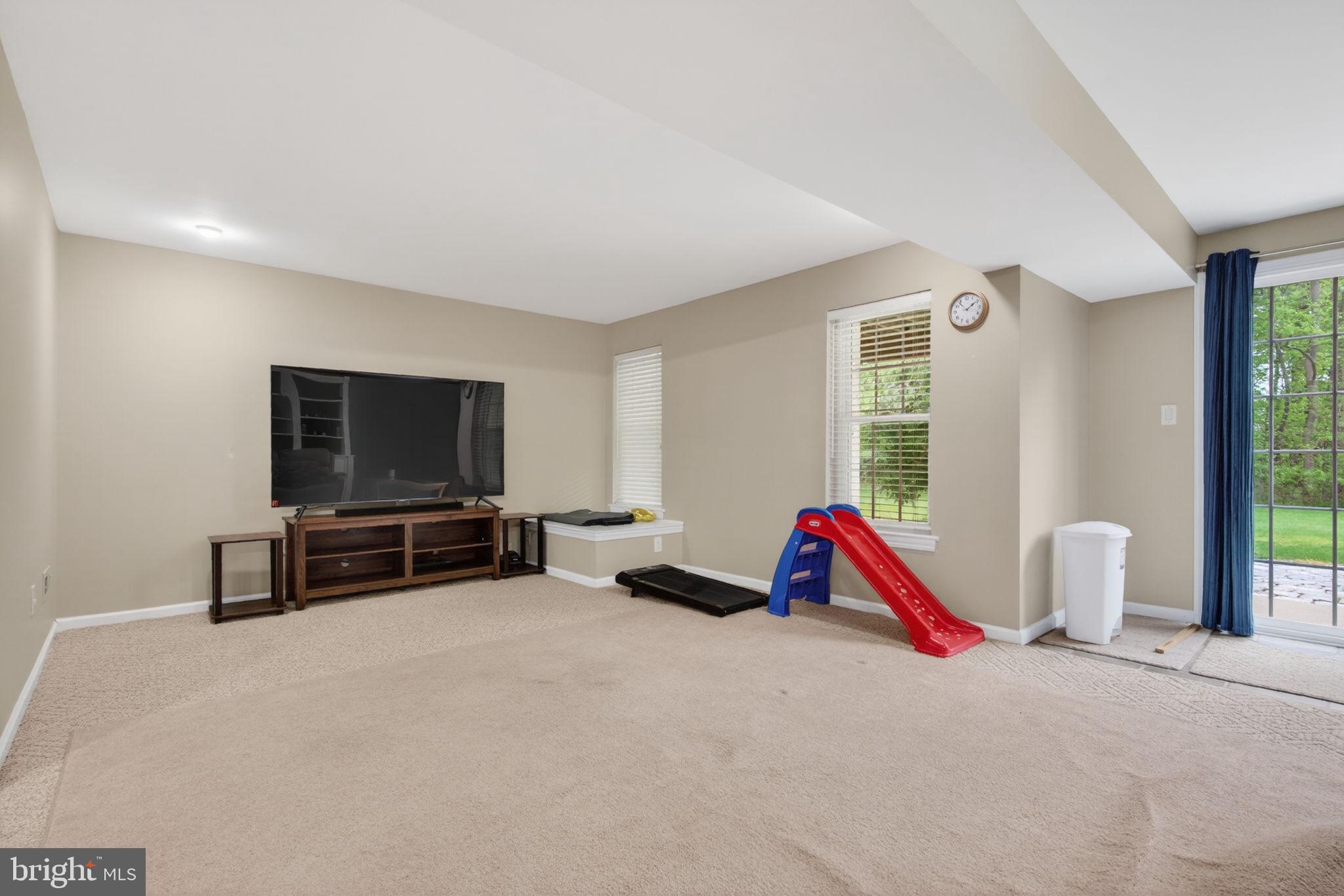 22 VERSAILLES BOULEVARD