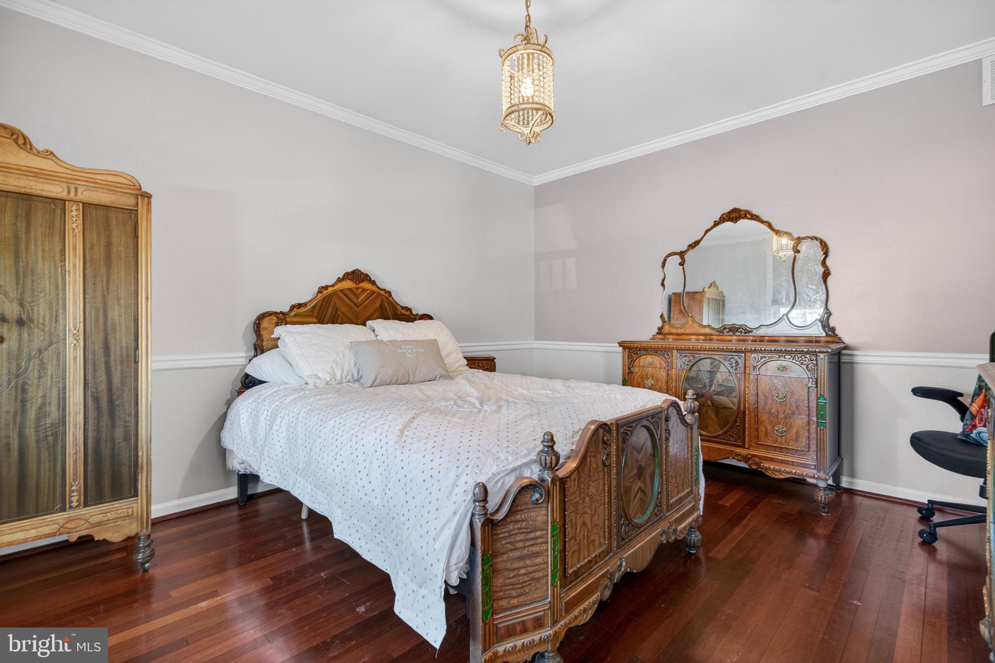 73 WESTMINSTER DRIVE