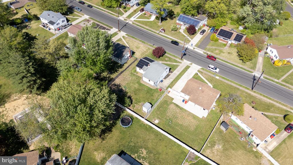 1105 SUNSET DRIVE