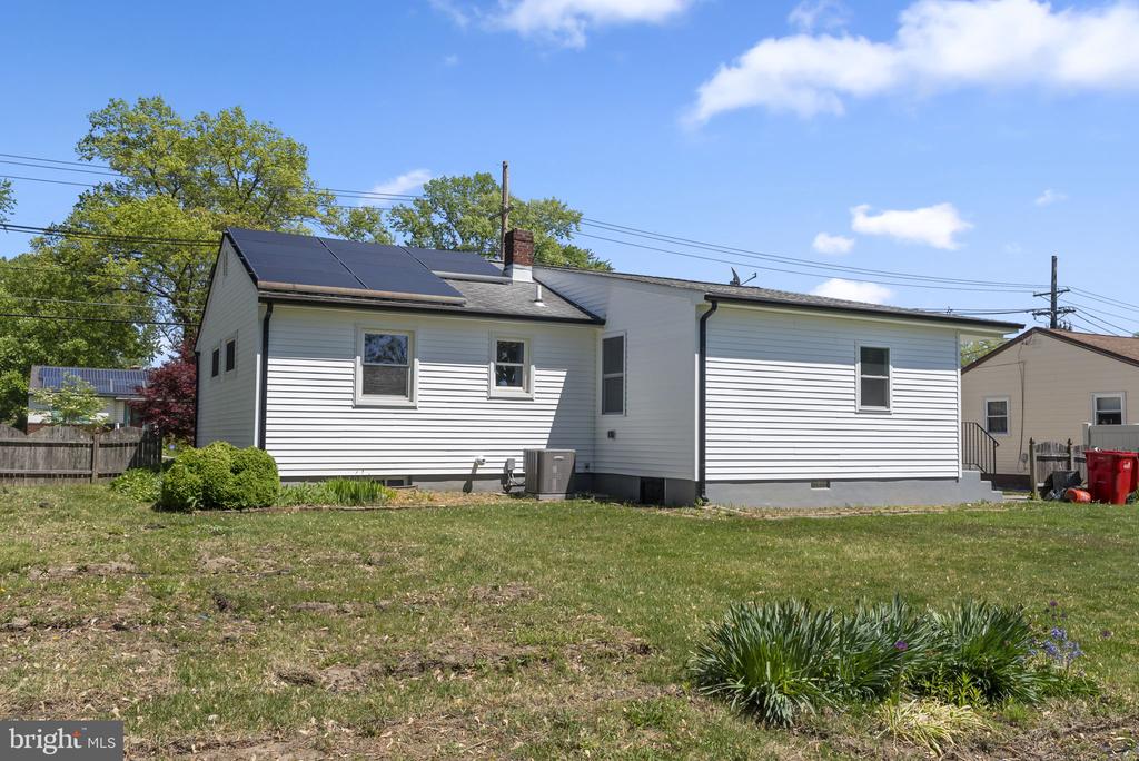 1105 SUNSET DRIVE