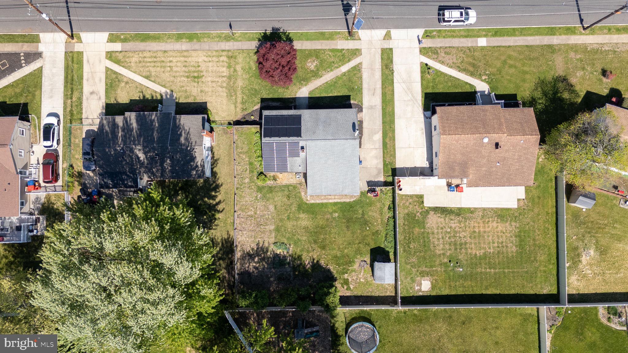 1105 SUNSET DRIVE