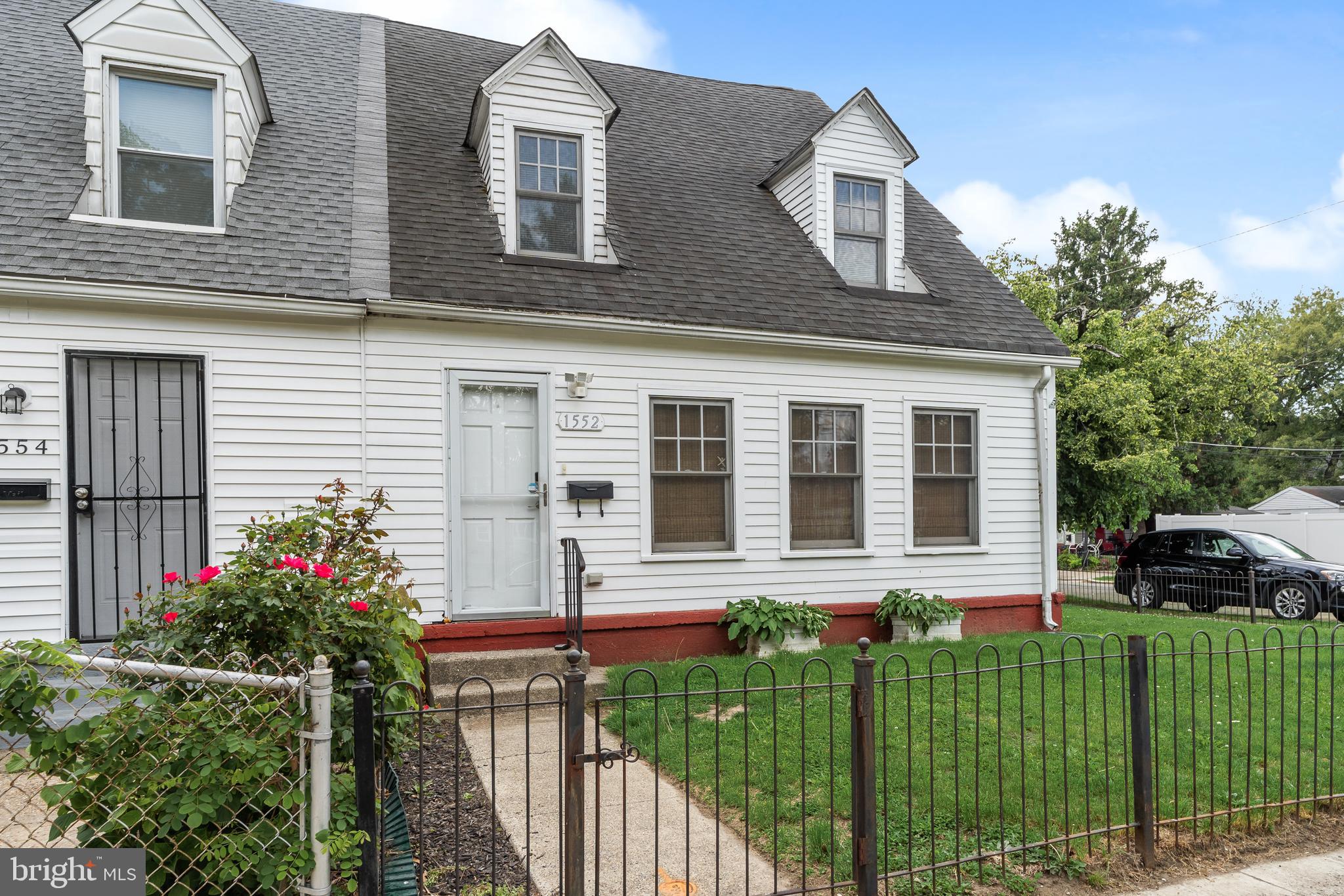 1552 COLLINGS ROAD