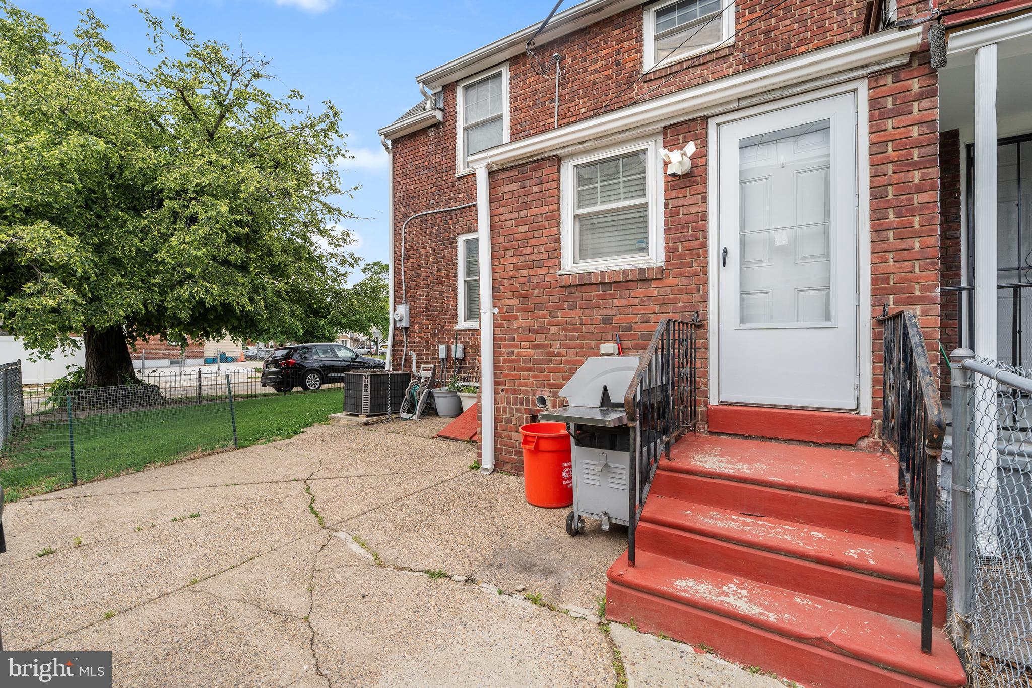 1552 COLLINGS ROAD