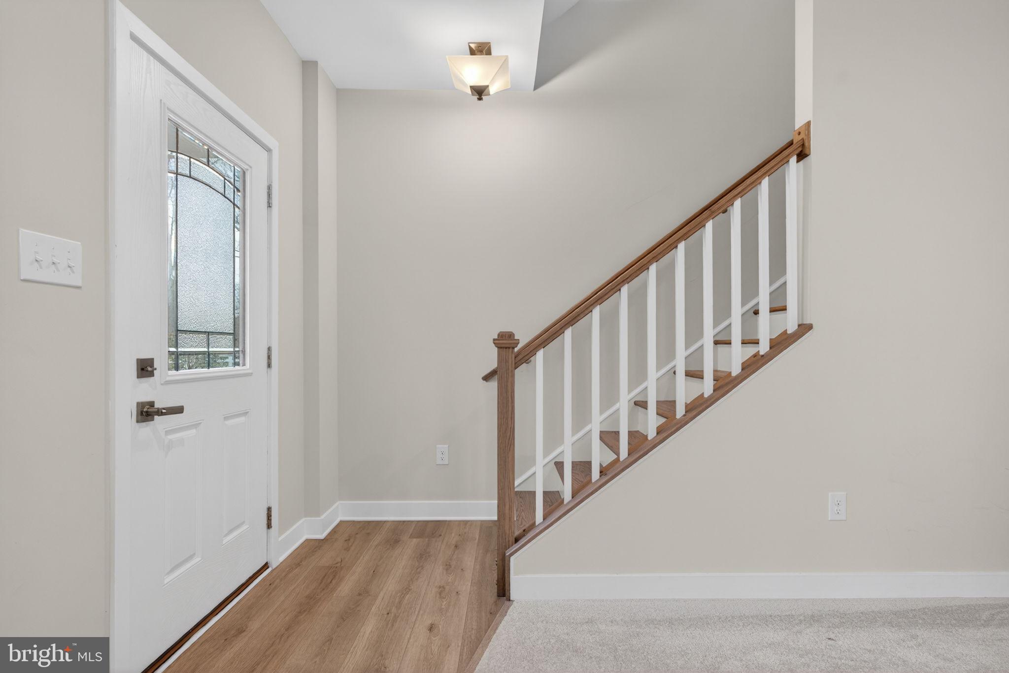 54 SIDNEY LANE