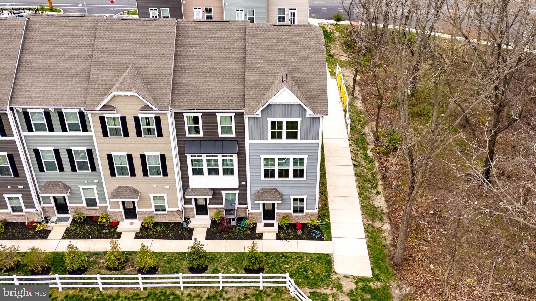 54 SIDNEY LANE