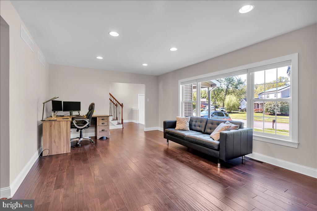 201 SANDRINGHAM ROAD