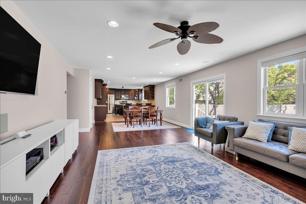 201 SANDRINGHAM ROAD