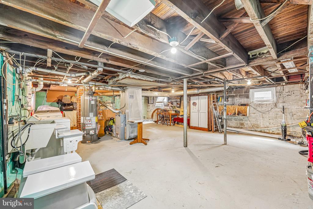 2267 COVE ROAD