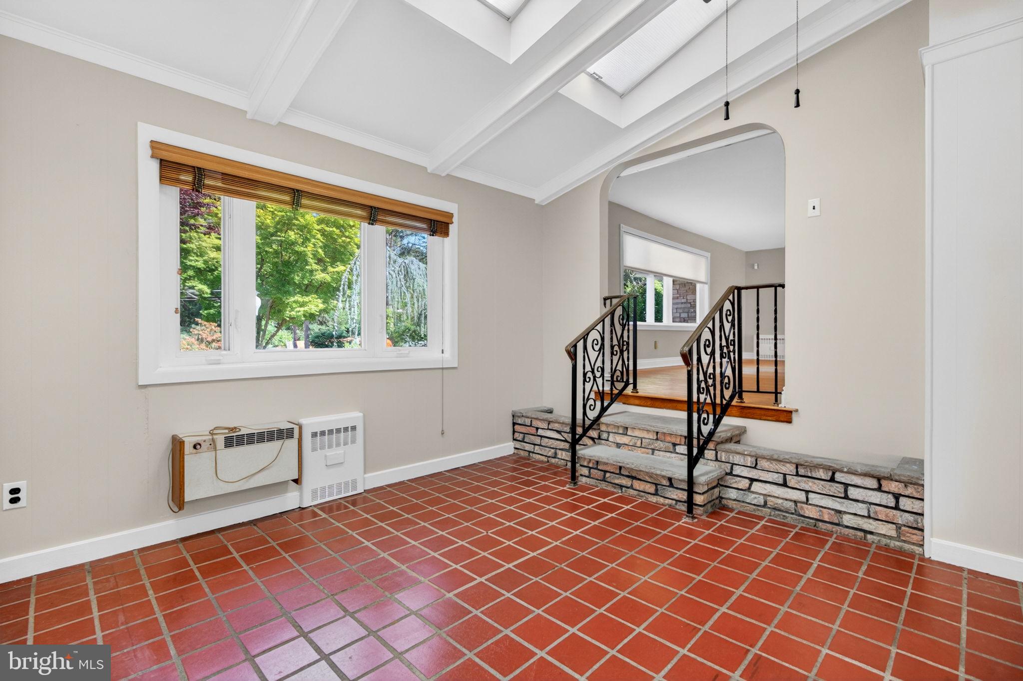 311 OAK AVENUE