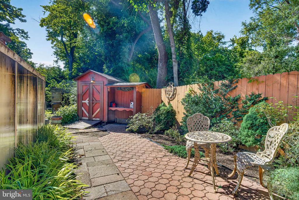 311 OAK AVENUE