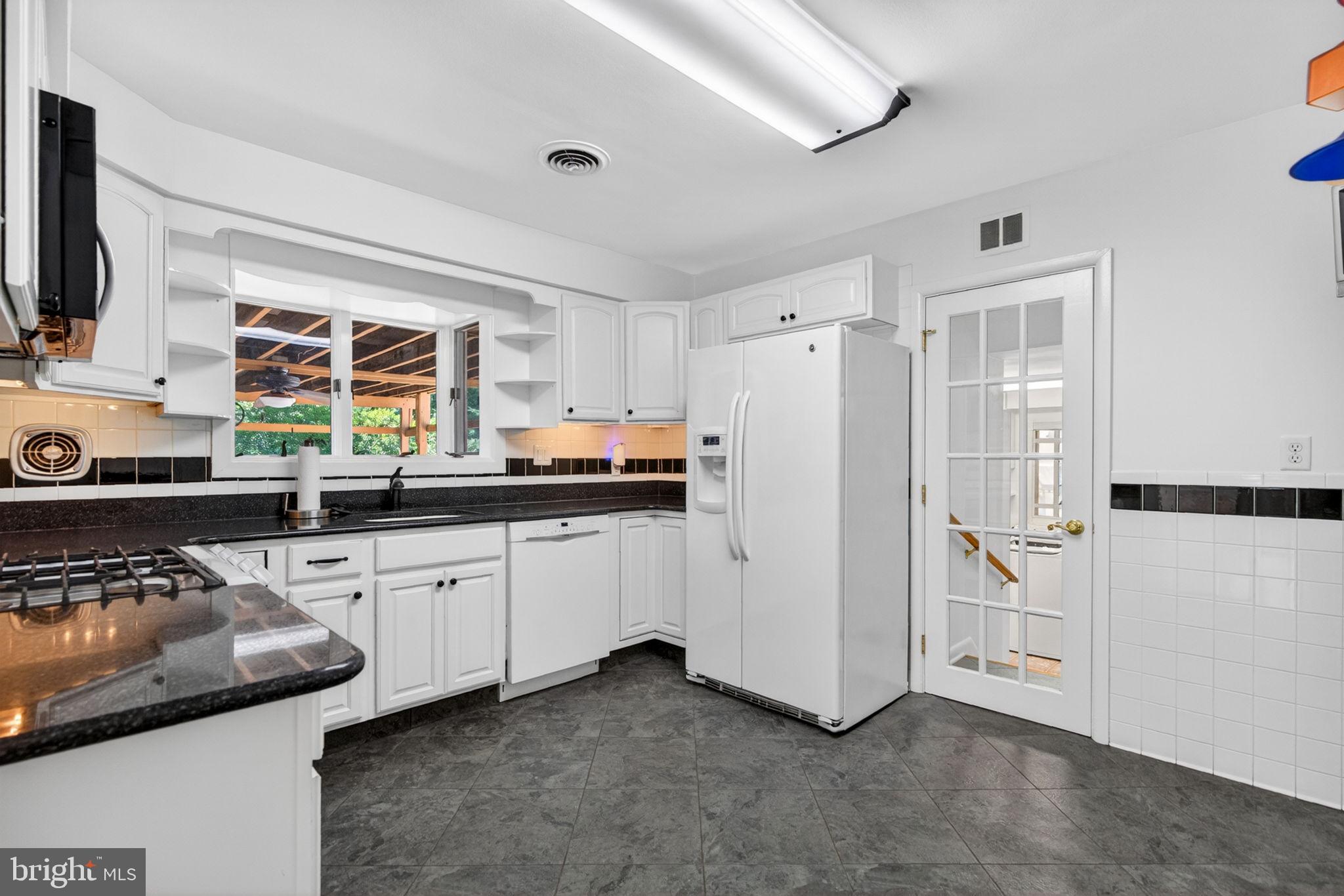 311 OAK AVENUE