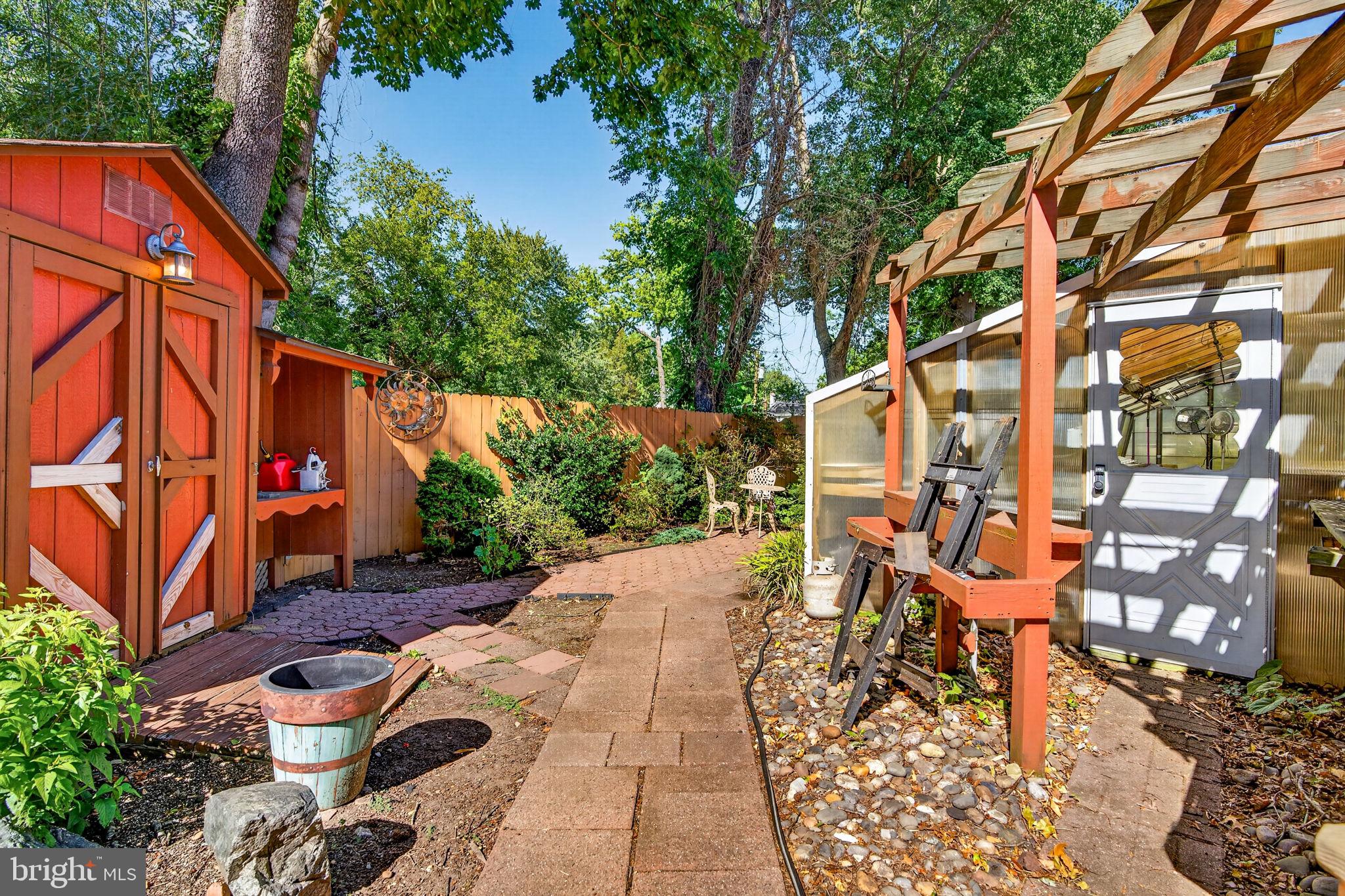 311 OAK AVENUE