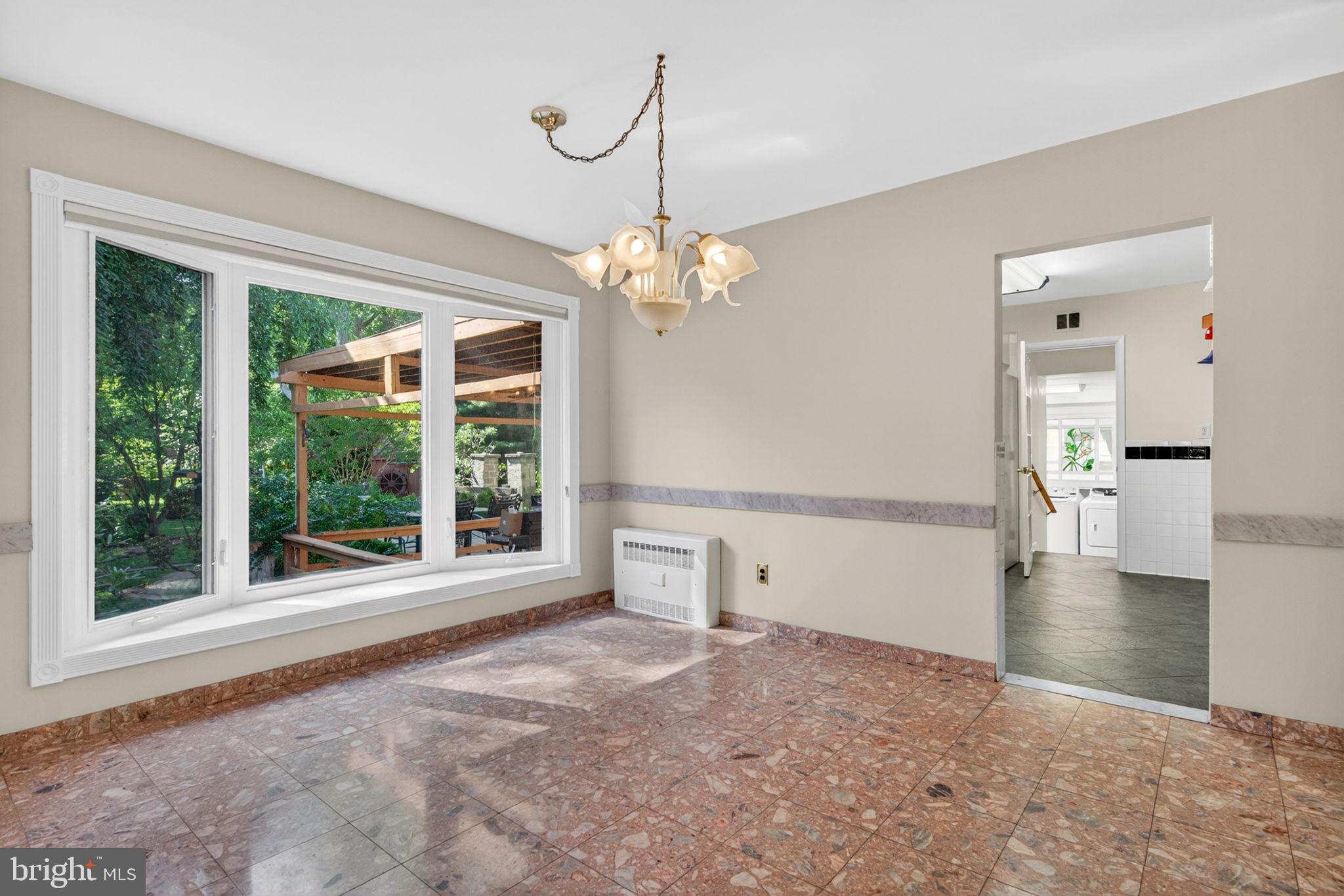311 OAK AVENUE